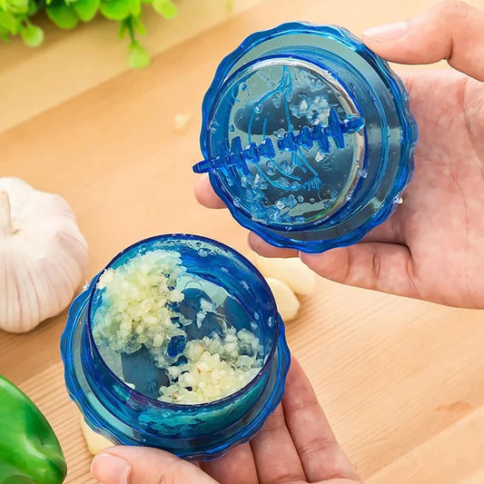 Nestora TwistCrush – Manual Garlic Press | Roll & Chop Kitchen Grinder
